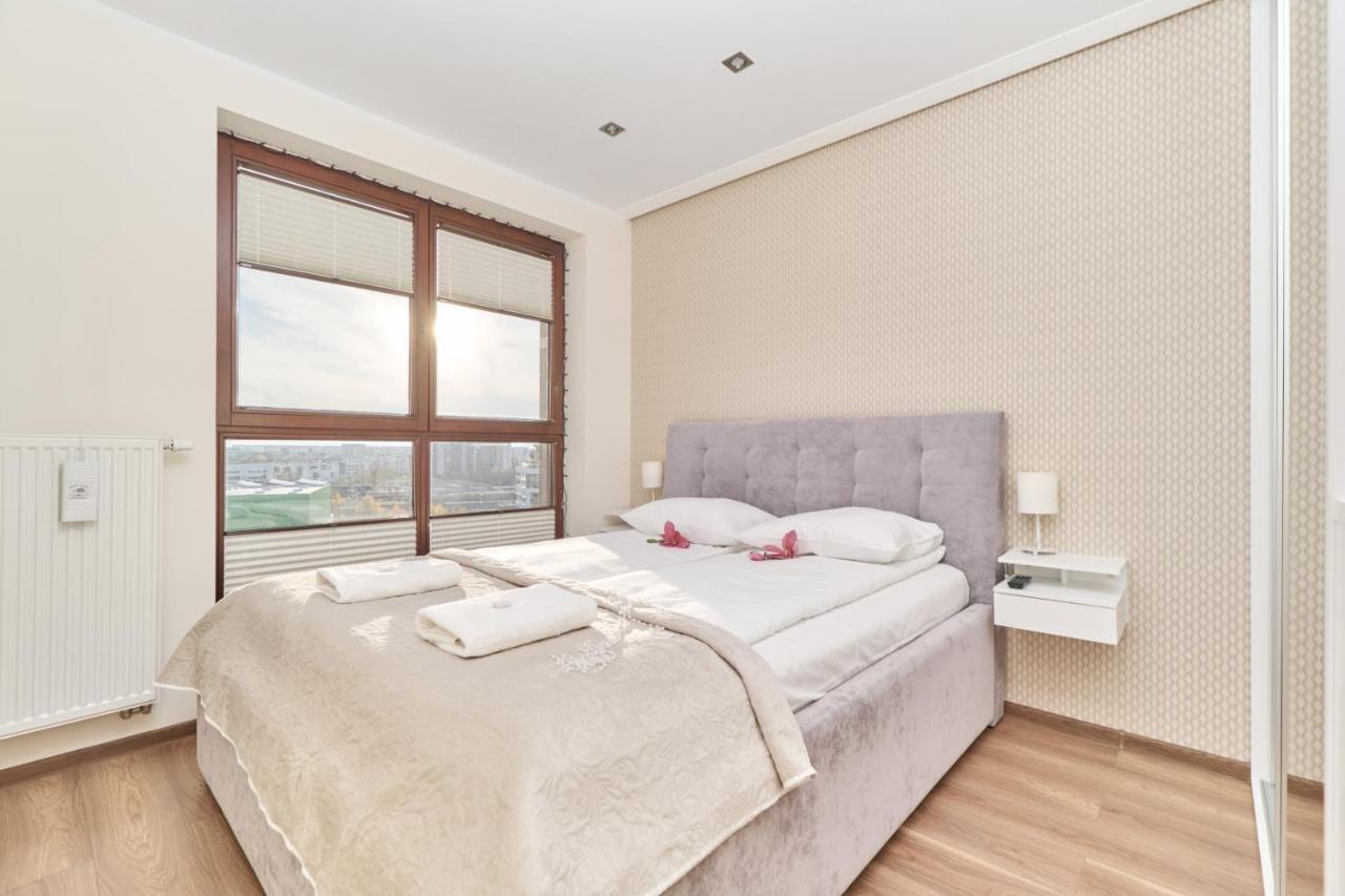 Apartment Wroclaw Krakowska With Balcony And Free Garage By Noclegi Renters Ngoại thất bức ảnh