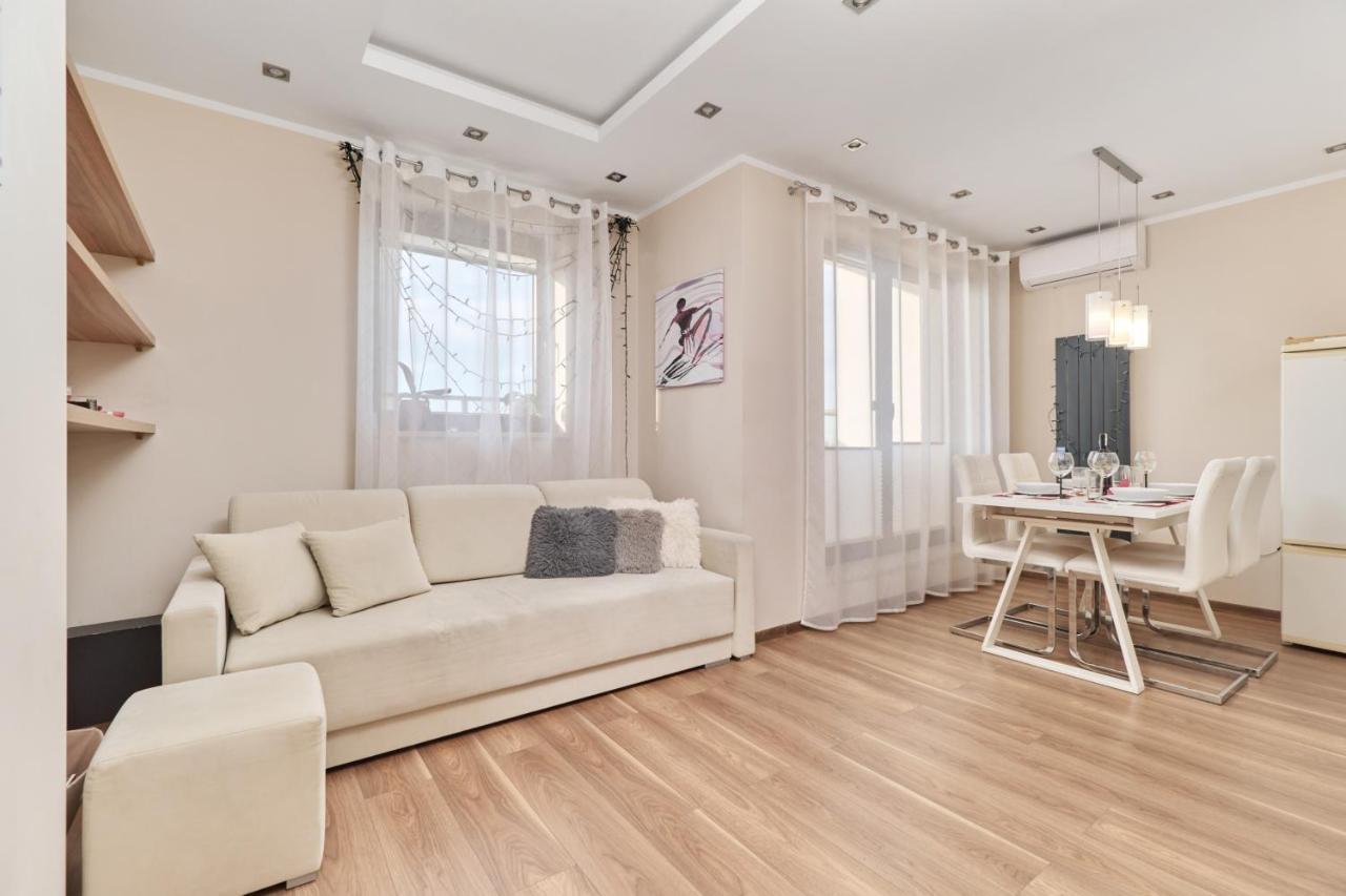 Apartment Wroclaw Krakowska With Balcony And Free Garage By Noclegi Renters Ngoại thất bức ảnh