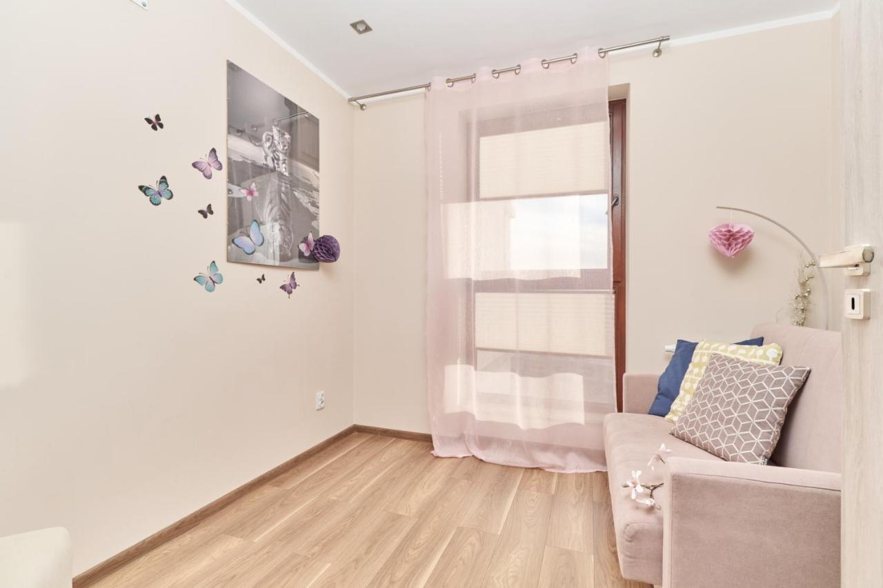 Apartment Wroclaw Krakowska With Balcony And Free Garage By Noclegi Renters Ngoại thất bức ảnh