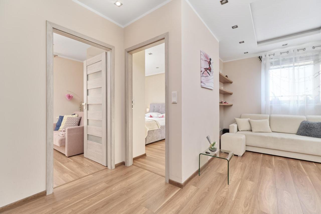 Apartment Wroclaw Krakowska With Balcony And Free Garage By Noclegi Renters Ngoại thất bức ảnh