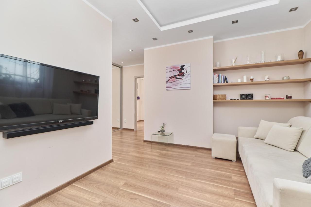 Apartment Wroclaw Krakowska With Balcony And Free Garage By Noclegi Renters Ngoại thất bức ảnh