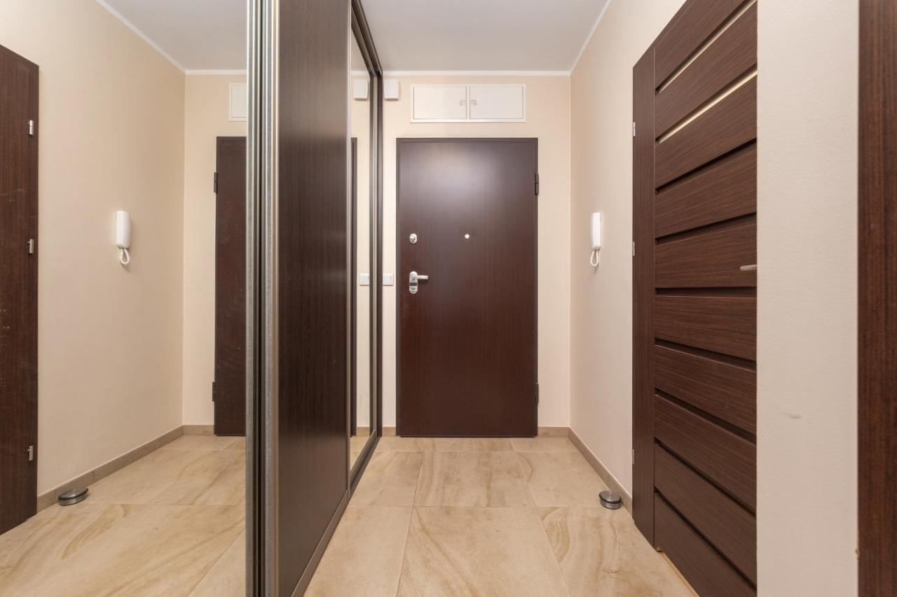 Apartment Wroclaw Krakowska With Balcony And Free Garage By Noclegi Renters Ngoại thất bức ảnh